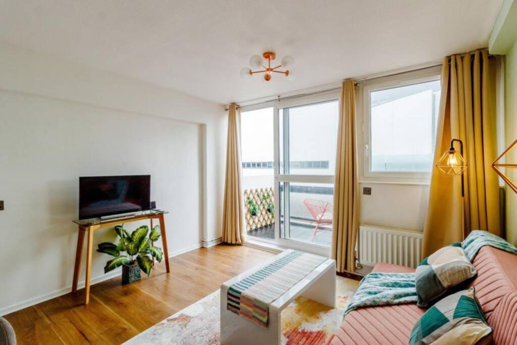 Super Spacious 2 Bedroom Apt 20Mn From Central. London Exteriör bild